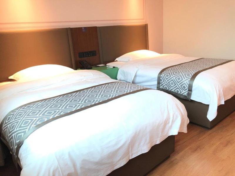Gma Hotel Shanghai Wuning Road Zhenping Road Metro Station Bagian luar foto