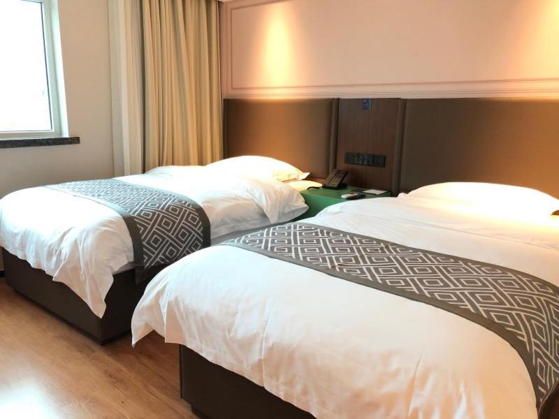 Gma Hotel Shanghai Wuning Road Zhenping Road Metro Station Bagian luar foto