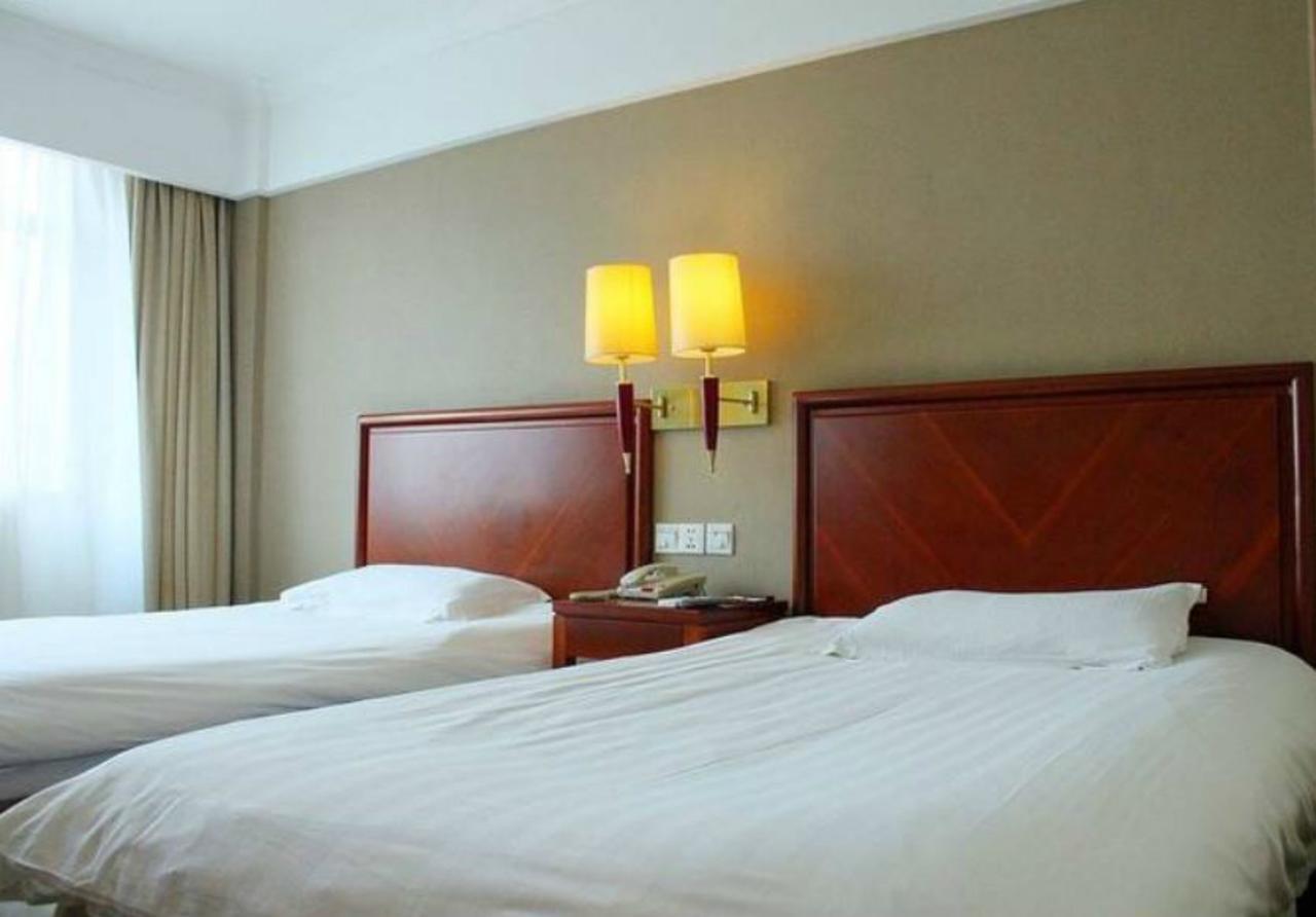 Gma Hotel Shanghai Wuning Road Zhenping Road Metro Station Bagian luar foto